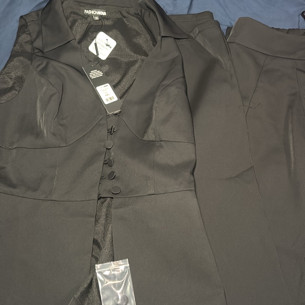 Fashion Nova Elegant Black Pantsuit
